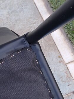 YL-9009B πολυθρόνα εσωτερικού χώρου μεταλλική με τεχνόδερμα ΜΑΥΡΟ / 54x54xH88 - Image 2